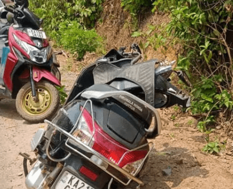 ಪುತ್ತೂರು: ದ್ವಿಚಕ್ರ ವಾಹನಕ್ಕೆ ಕಾರು ಢಿಕಿ; 5 ವರ್ಷದ ಬಾಲಕಿ ಮೃತ್ಯು , ಇಬ್ಬರಿಗೆ ಗಾಯ