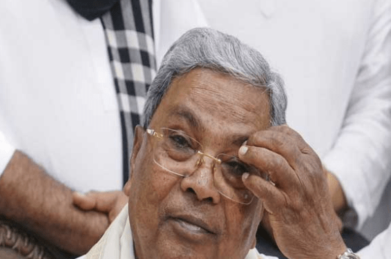 . ಸಿದ್ದರಾಮಯ್ಯ ಪ್ರಯಾಣಿಸುತ್ತಿದ್ದ ವಿಮಾನ ಜೈಪುರದಲ್ಲಿ ತುರ್ತು ಭೂಸ್ಪರ್ಶ