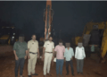 ಅಕ್ರಮ ಮಣ್ಣು ಗಣಿಗಾರಿಕೆ- ಸ್ಥಳಕ್ಕೆ ಪೊಲೀಸ್ ದಾಳಿ