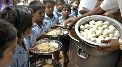 ಶಾಲಾ ಮಕ್ಕಳ ಪೌಷ್ಟಿಕ ಆಹಾರಕ್ಕೆ ಸರ್ಕಾರ ಒತ್ತು   ಬಿಸಿಯೂಟ ಮೊಟ್ಟೆ ಸಬ್ಸಿಡಿ ಹೆಚ್ಚಳಕ್ಕೆ ಸರ್ಕಾರ ಪರಿಶೀಲನೆ: ಶಾಲಾ ಶಿಕ್ಷಣ ಸಚಿವ ಮಧು ಬಂಗಾರಪ್ಪ ಭರವಸೆ